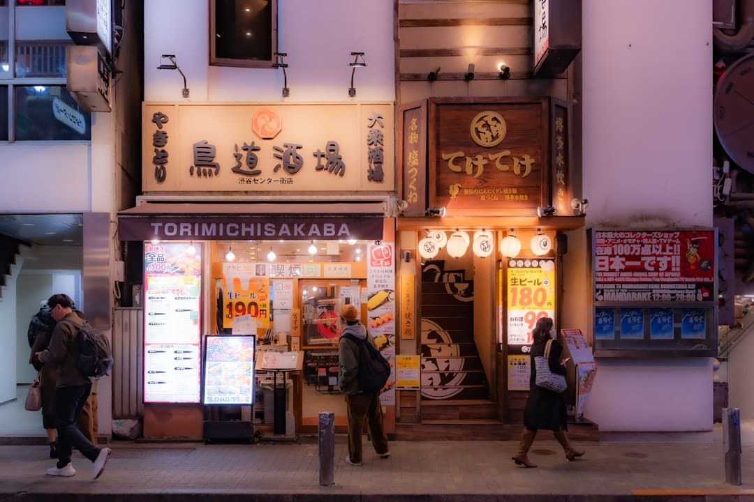 鹿晗拒绝staff帮忙系鞋带 真偶像的风采
